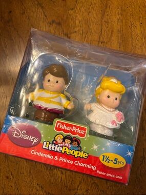 Fisher Price Little People Cinderella & Prince Charming Chunky Talkers